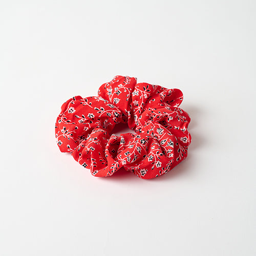 Oversized-Calico floral Scrunchies